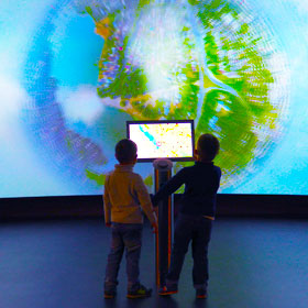 Инсталляция «Панорамы Казани» на большом экране